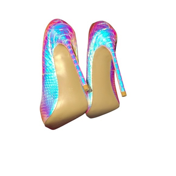 Snakeskin leather high heels blue hologram iridescent light color pumps Size 7.5 - Picture 2 of 8
